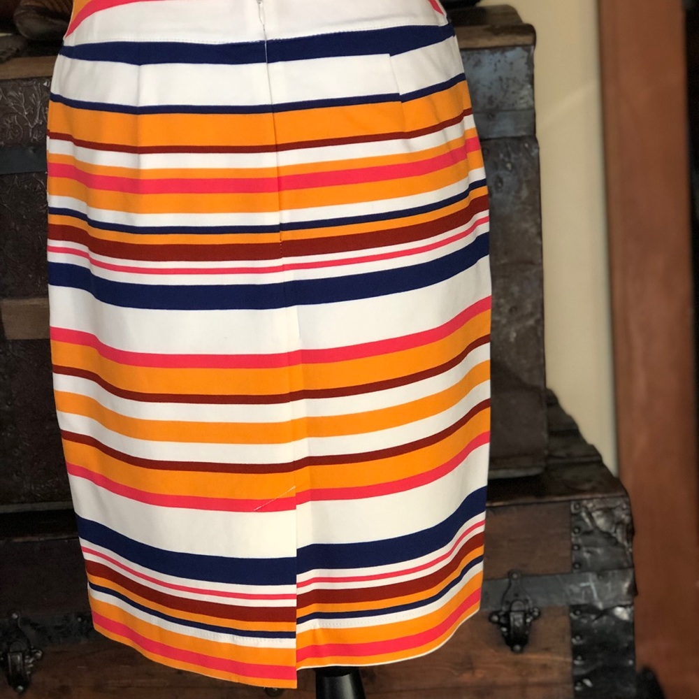Skirt - Picture 2 of 4